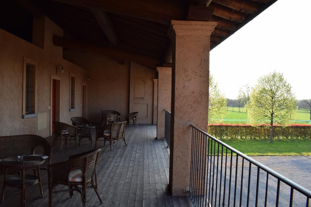 Agriturismo Cà Del Lupo Pallazzolo sullʼOglio Exterior foto